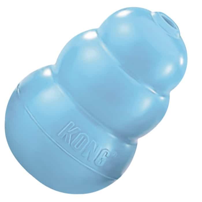 צעצוע KONG Puppy כחול מידה S – צבע עשוי להשתנות